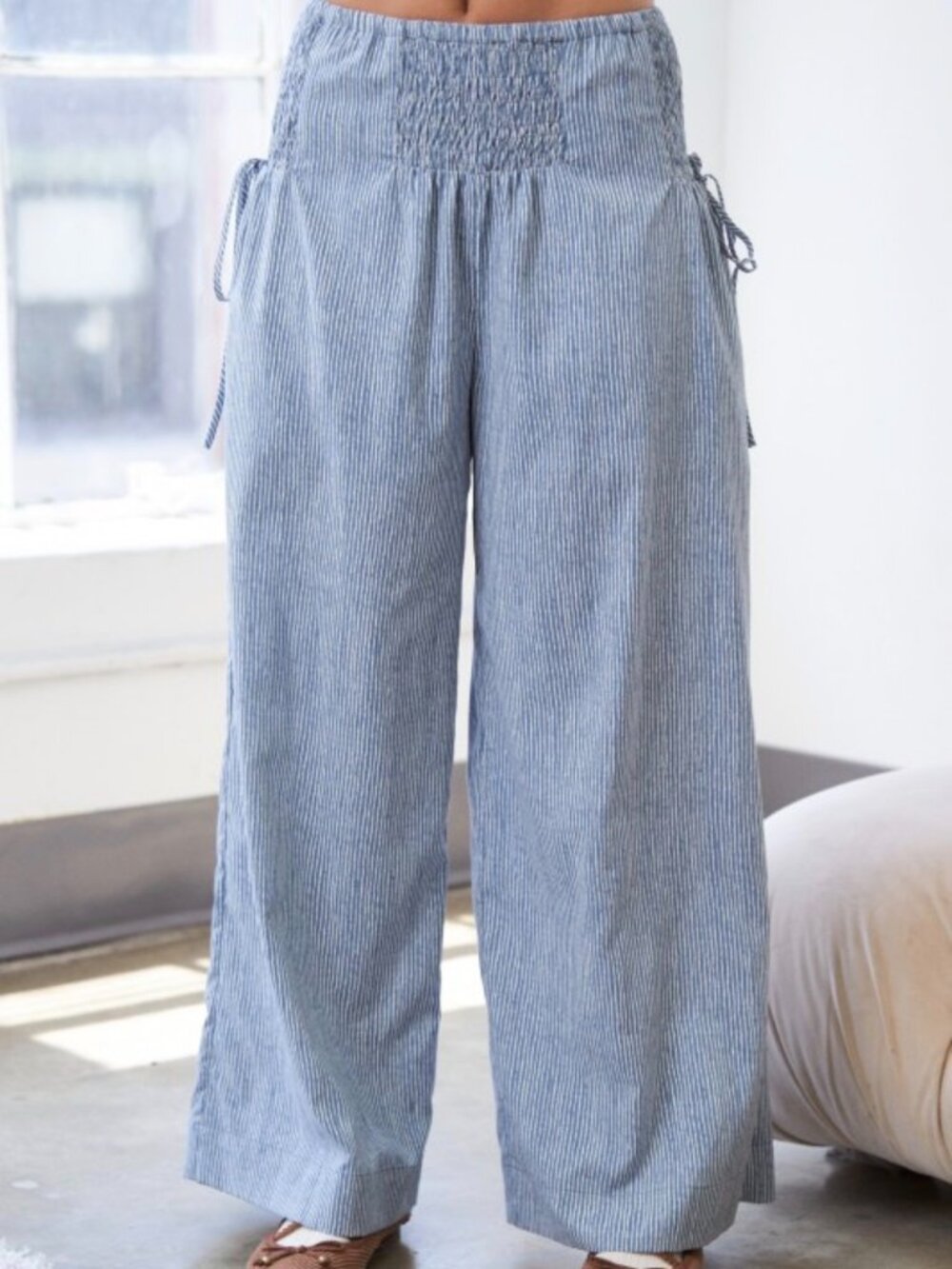 wide leg pants gray and white